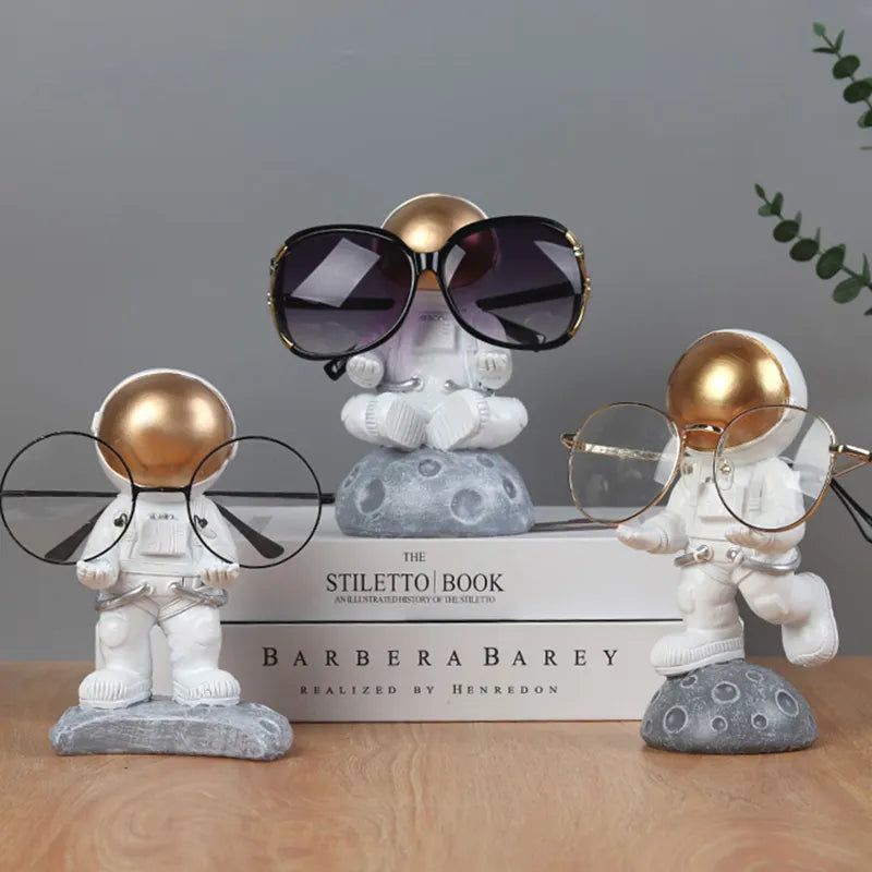 Cute Astronaut Figurines Glasses Holder